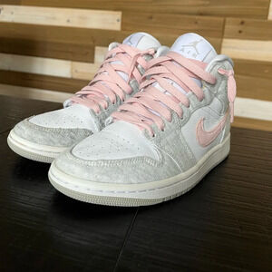 Jordan Athletic Shoes in Gray and Pink
